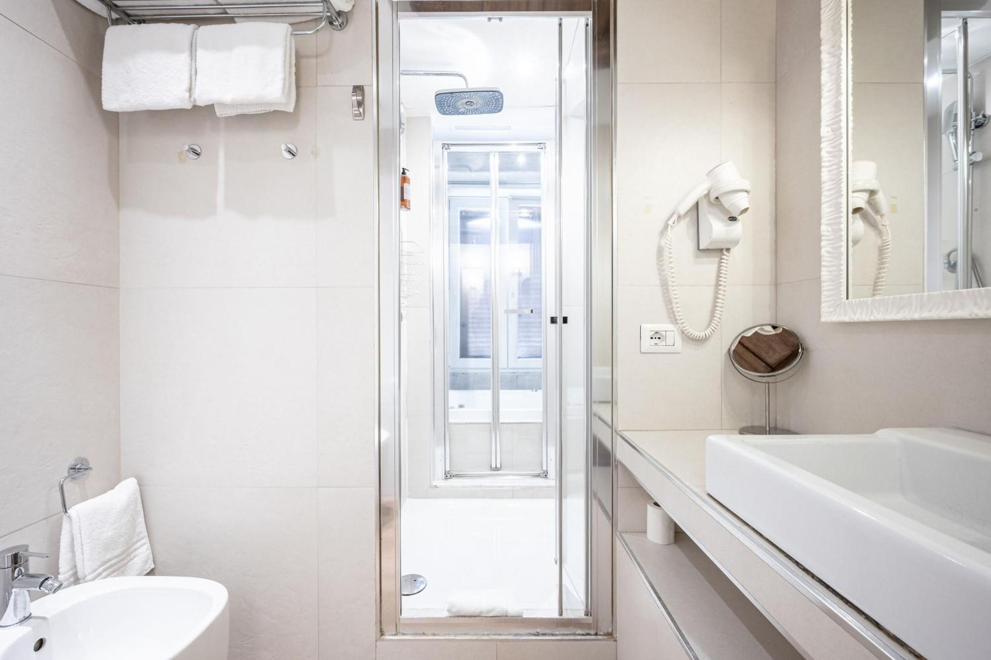 King Room Spa Bath