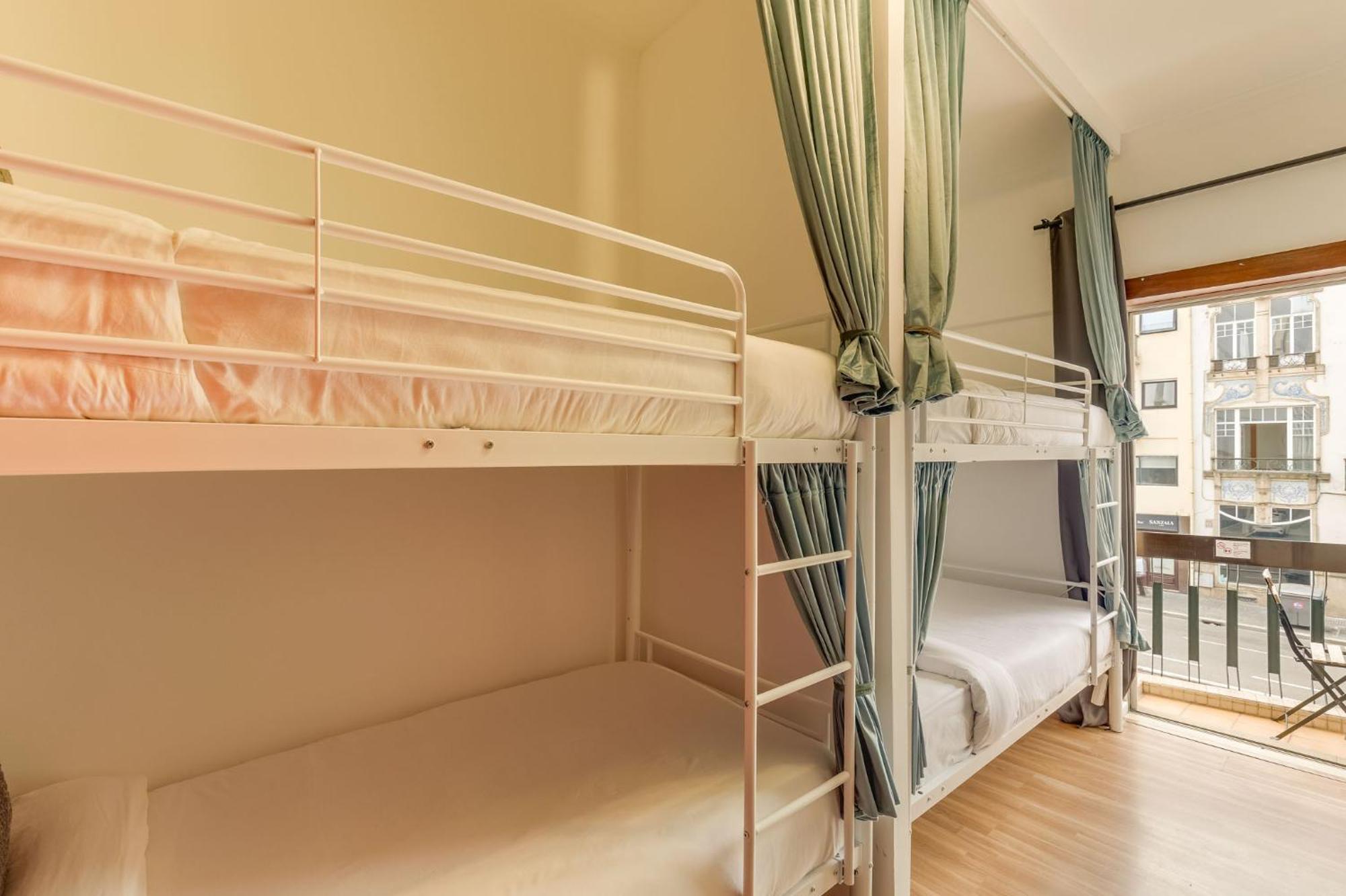 Bed 6-Bed Mixed Dormitory Room