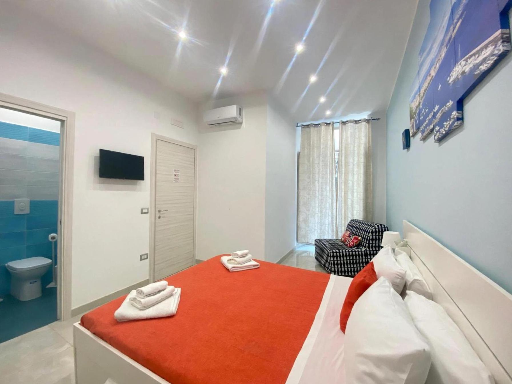 Double Room Private Bathroom