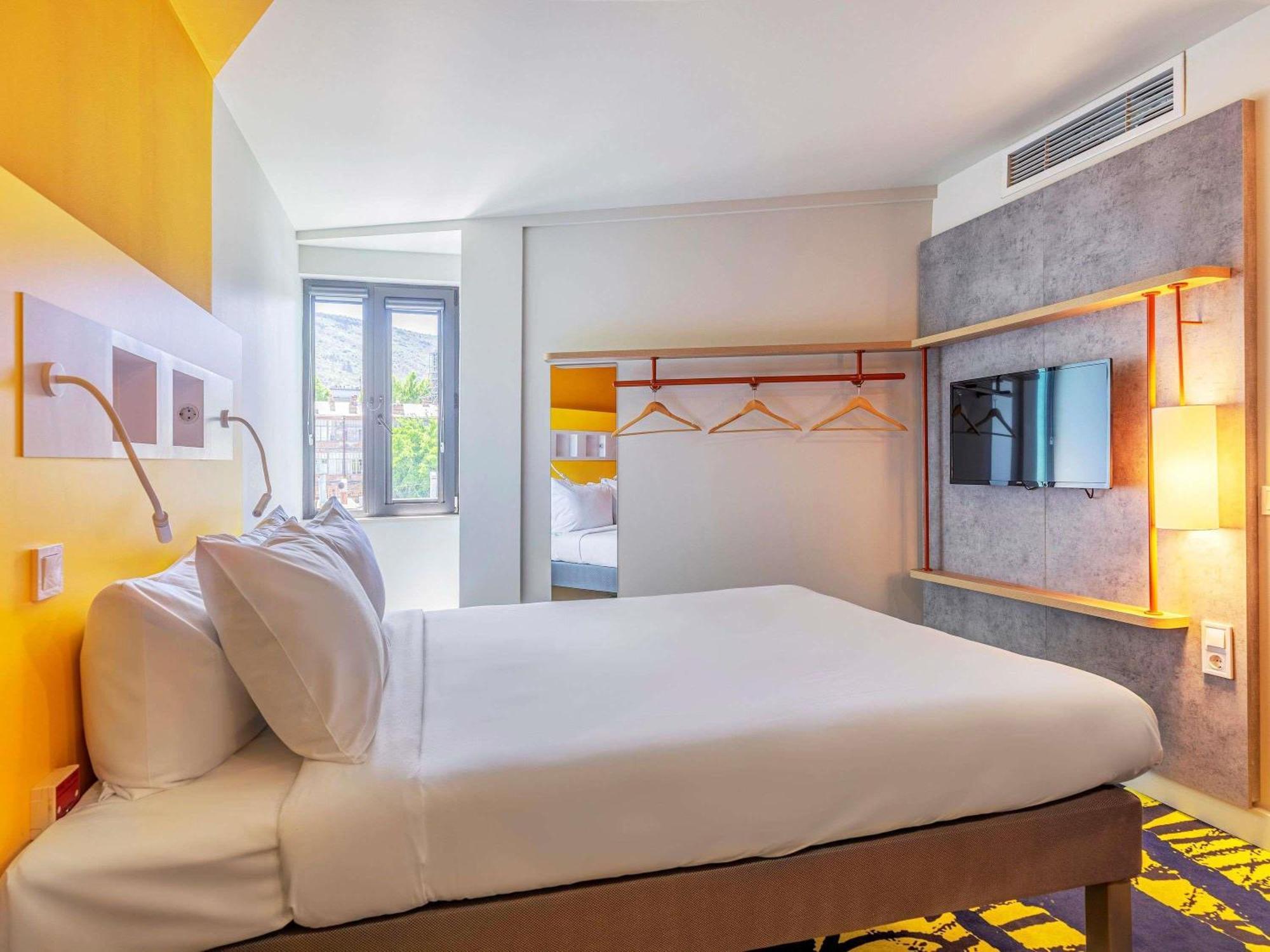 Triple Room Mobility Access
