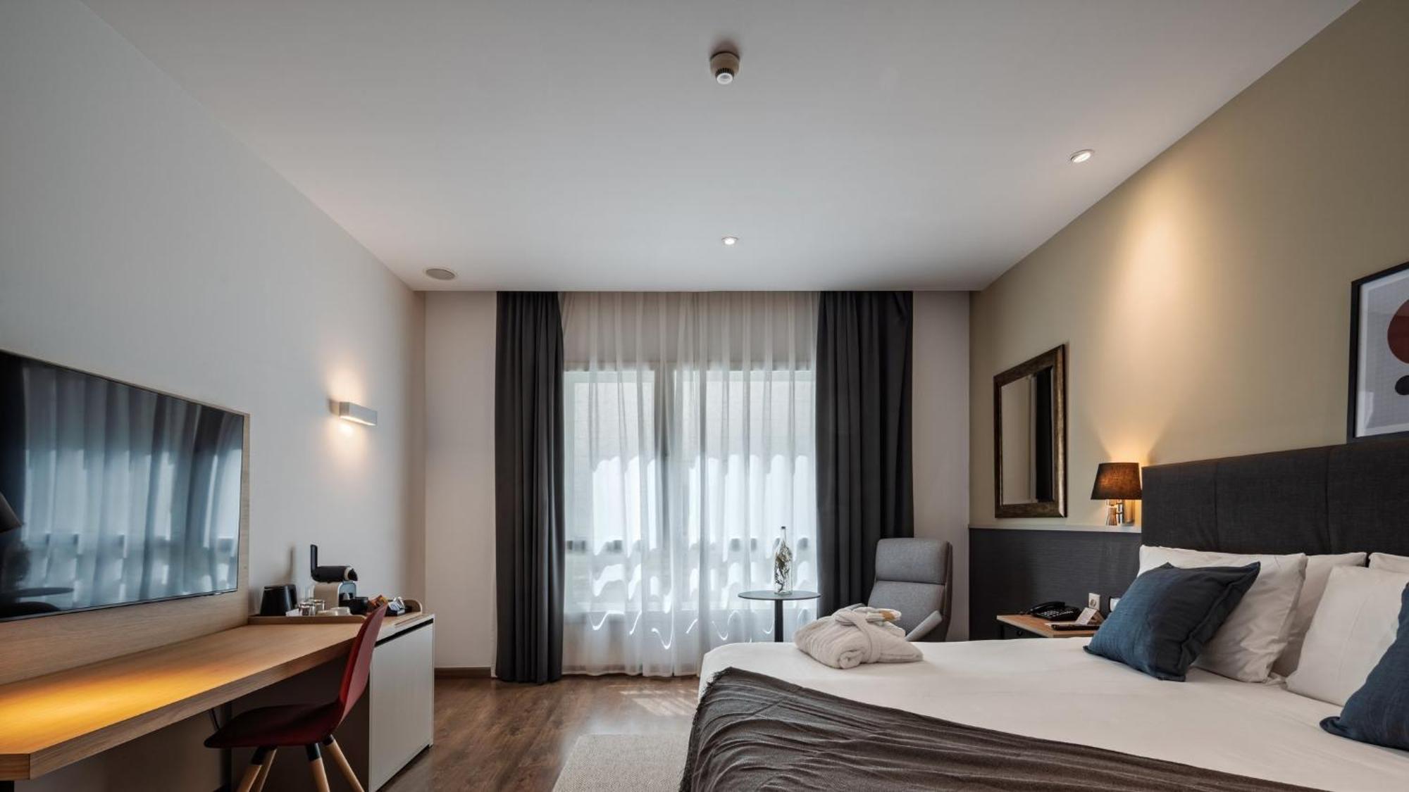 Quarto Premium com Cama King-size