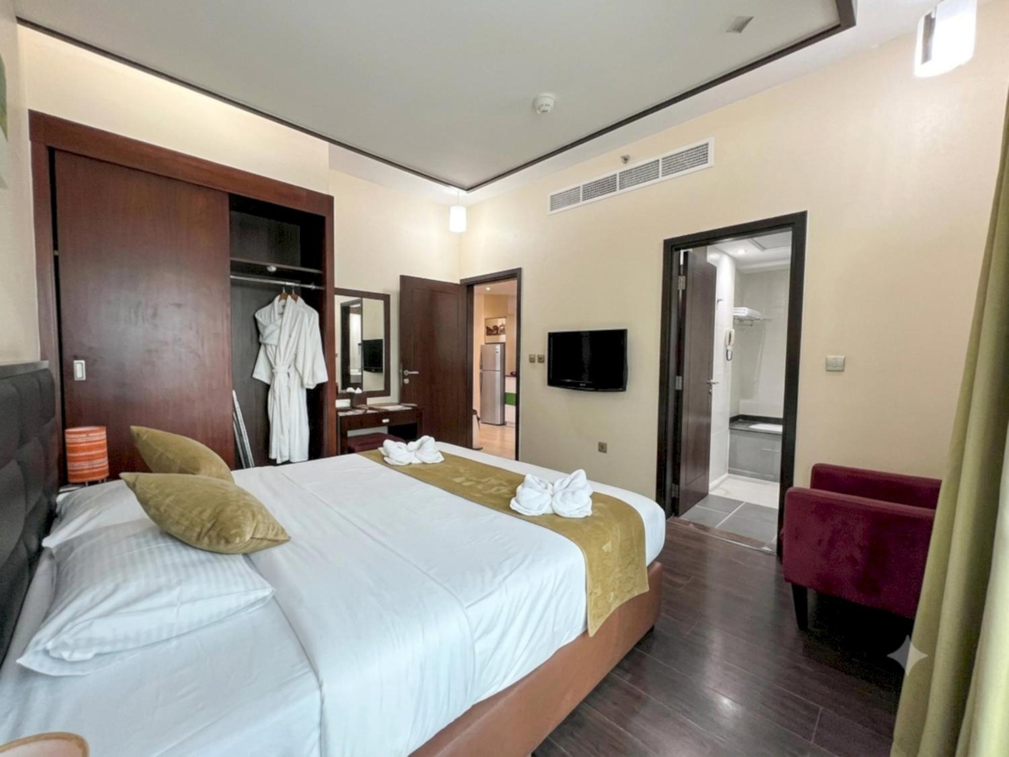 One-Bedroom Premier Apartment