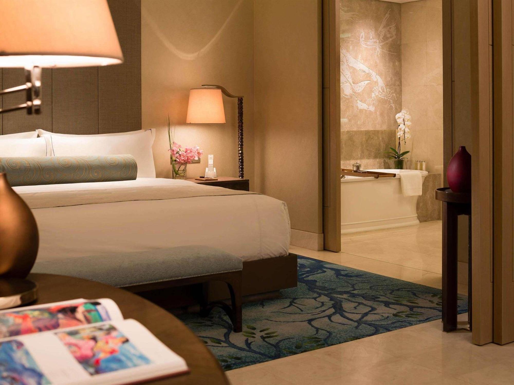Raffles King Room