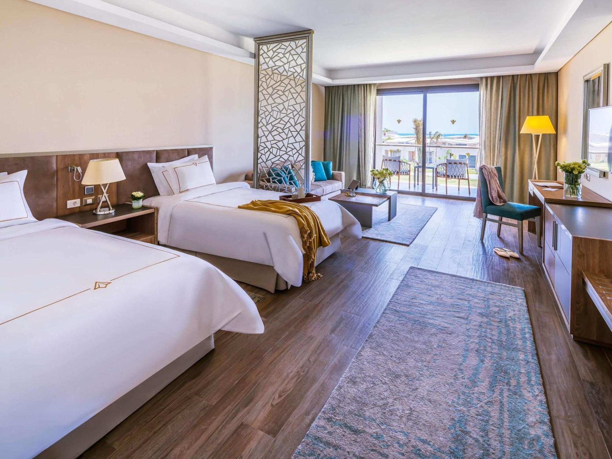 Deluxe Room Garden View Twin Bed
