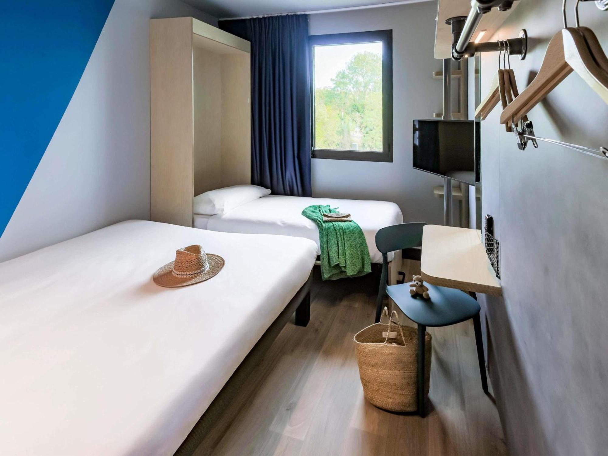 Standard Room One Double Bed One Single Bed Balcony