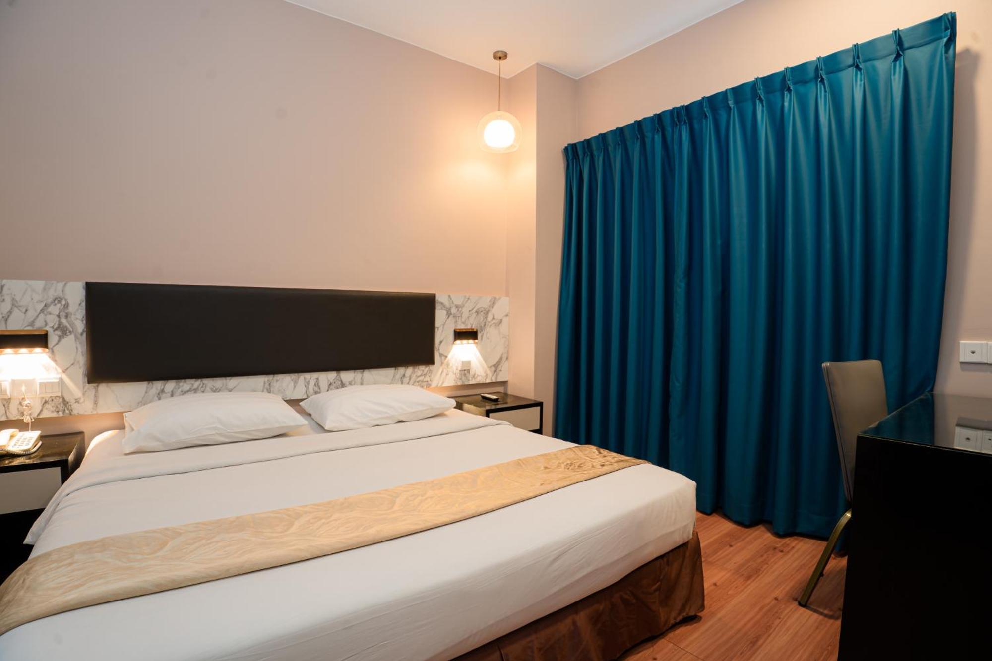 Superior Queen Room