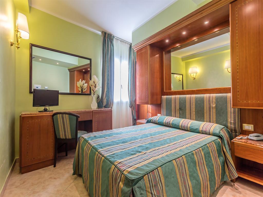 Economy Double or Twin Room,193317280:JPEG