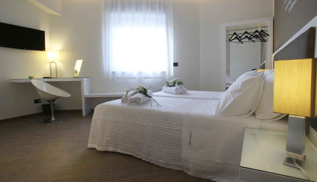 Triple Room Private Bathroom