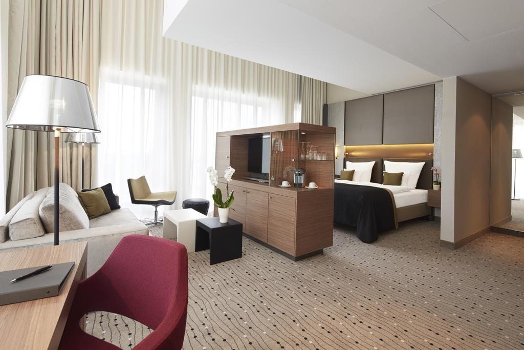 Junior Suite,215290994:JPEG