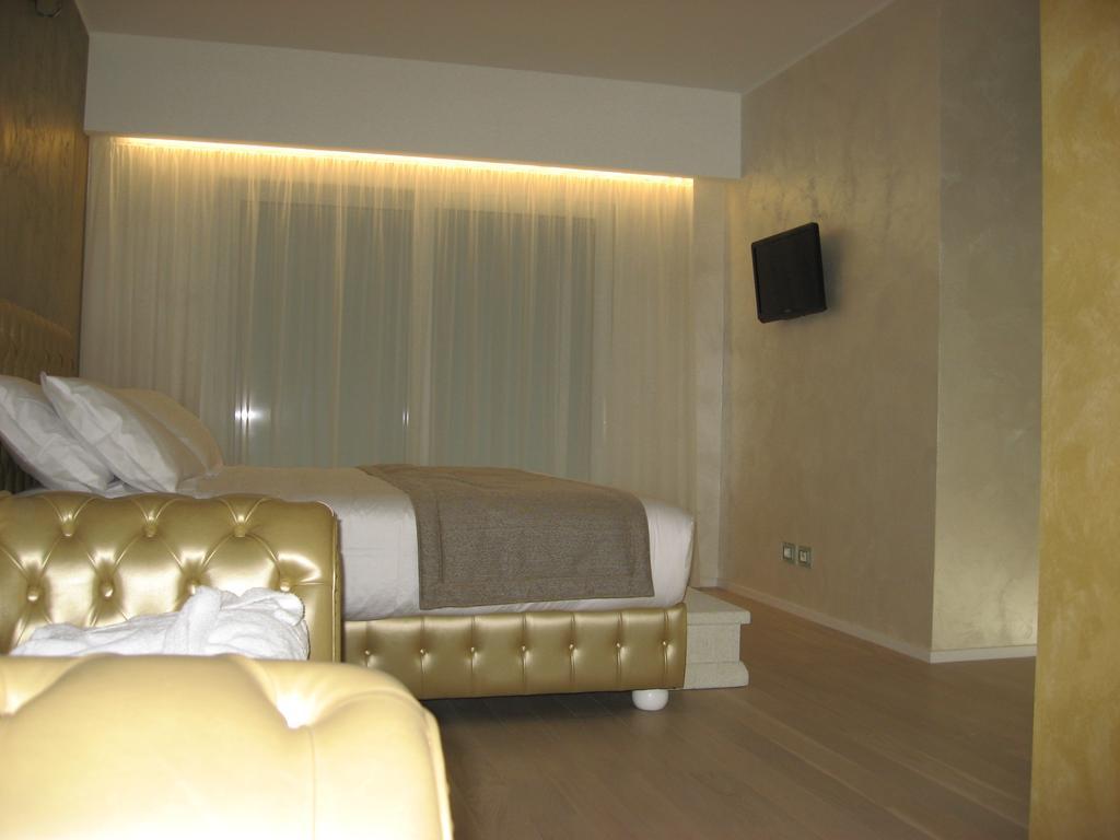 Superior Suite,22248219:JPEG