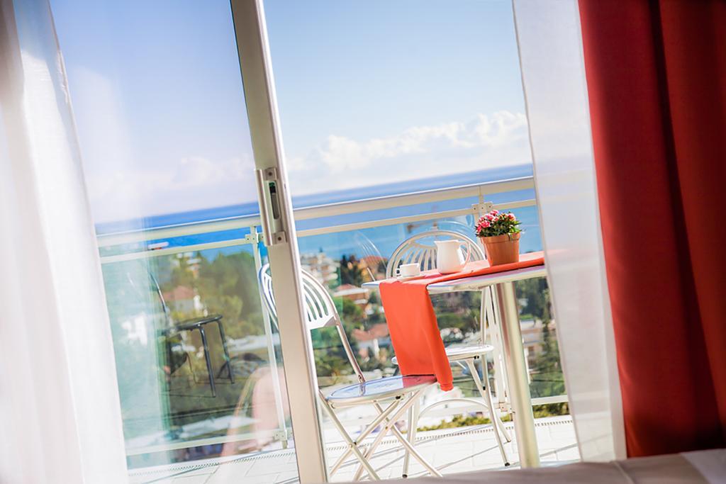 Apartamento de 1 dormitorio con vistas al mar