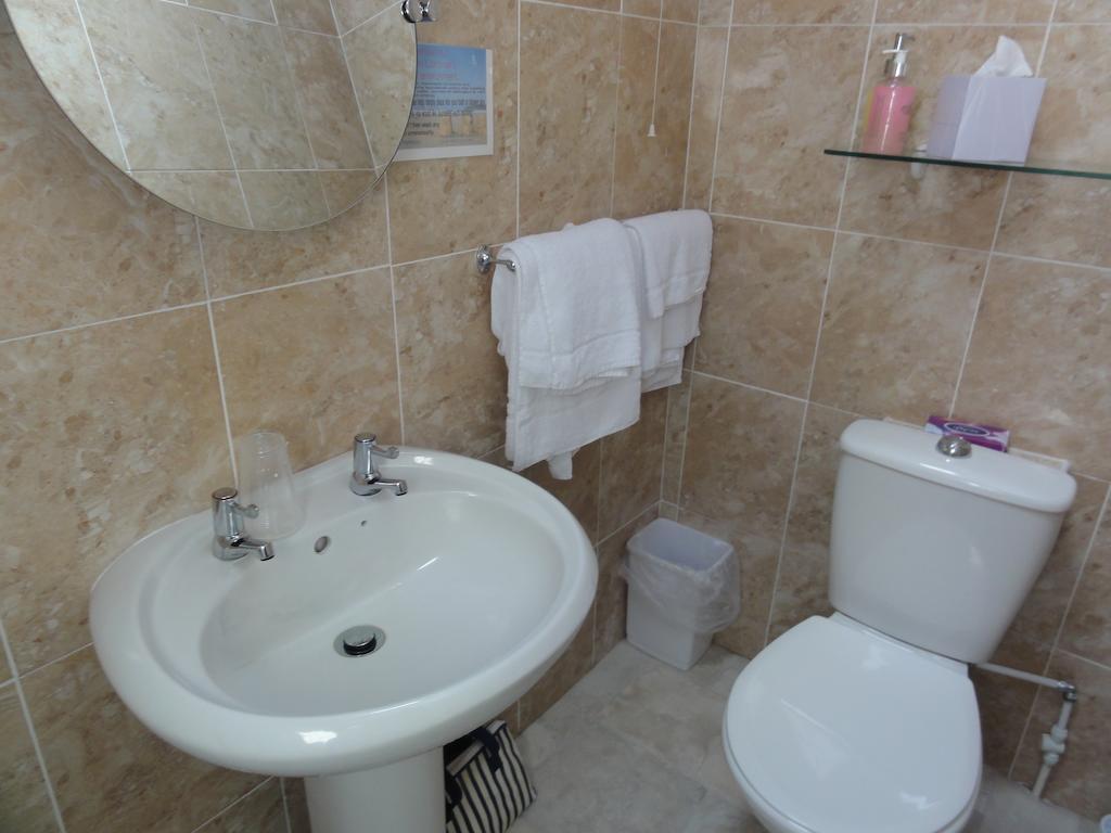 Twin Room with Side Sea View