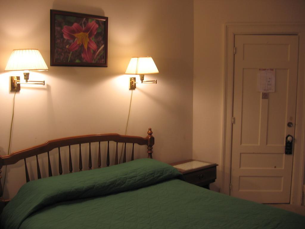 Standard Queen Room,235836993:JPEG