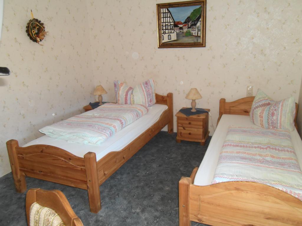 Standard Single Room,237358601:JPEG