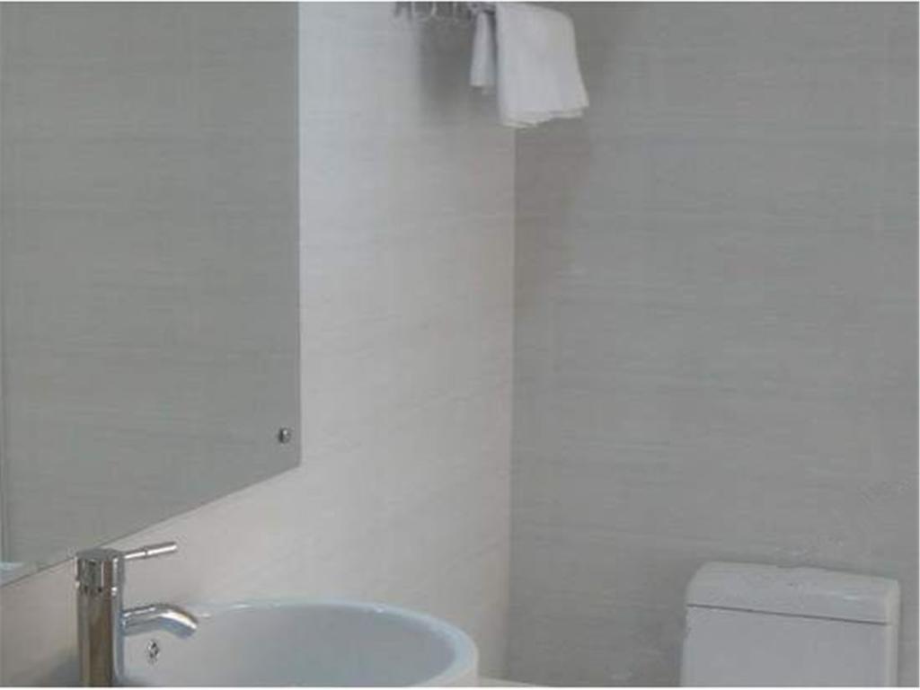 Standard Twin Room,240366317:JPEG