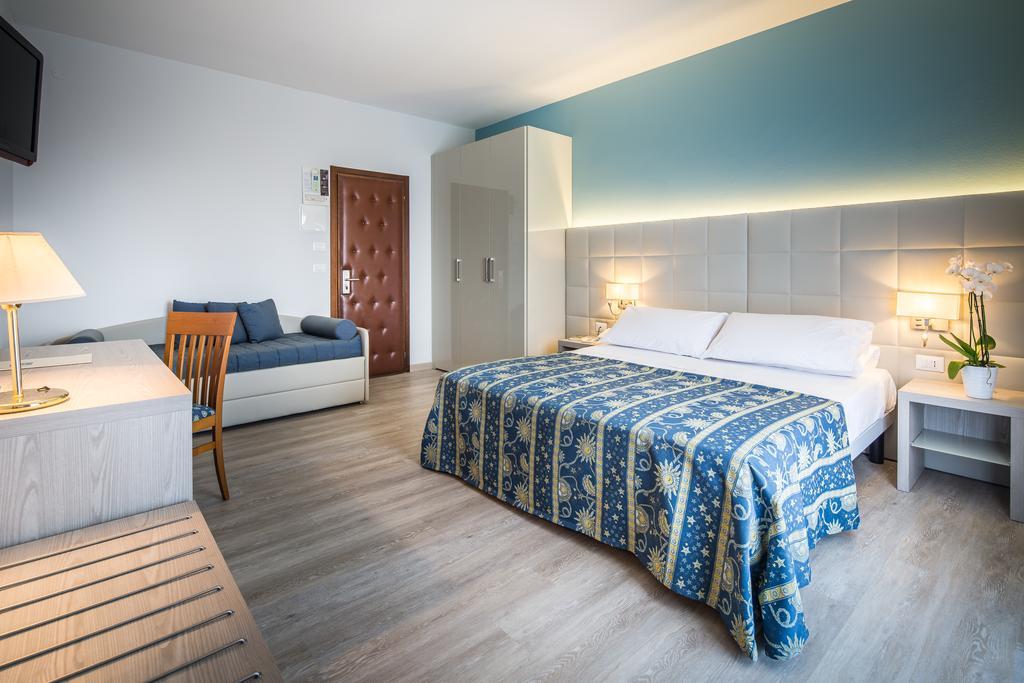 Superior Triple Room,339516601:JPEG