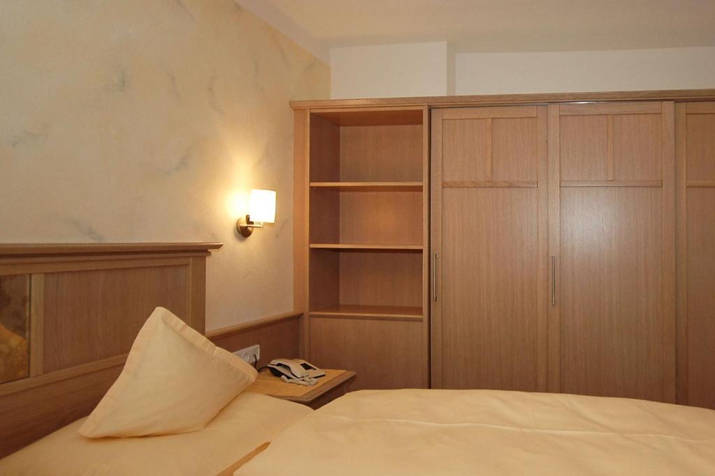 Deluxe One-Bedroom Apartment,49891329:JPEG