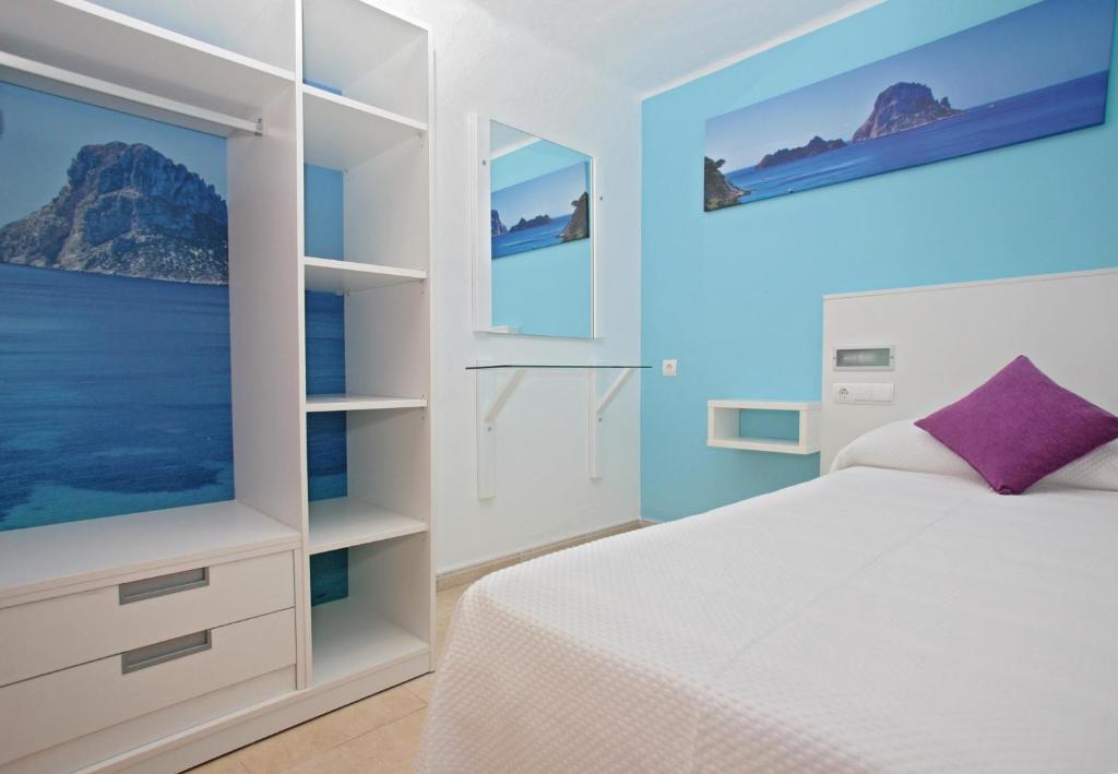 Single Room,28268045:JPEG