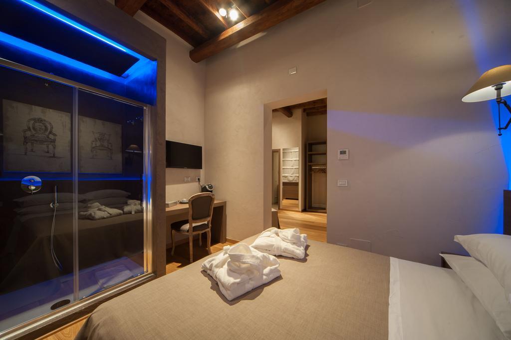 Suite City View