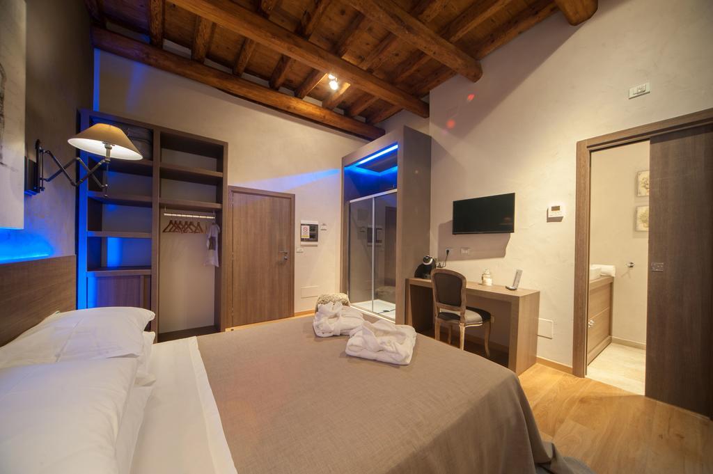 Deluxe Double Room Balcony