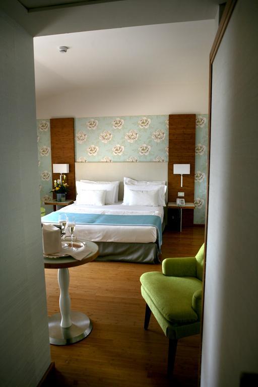 Junior Suite Lake View