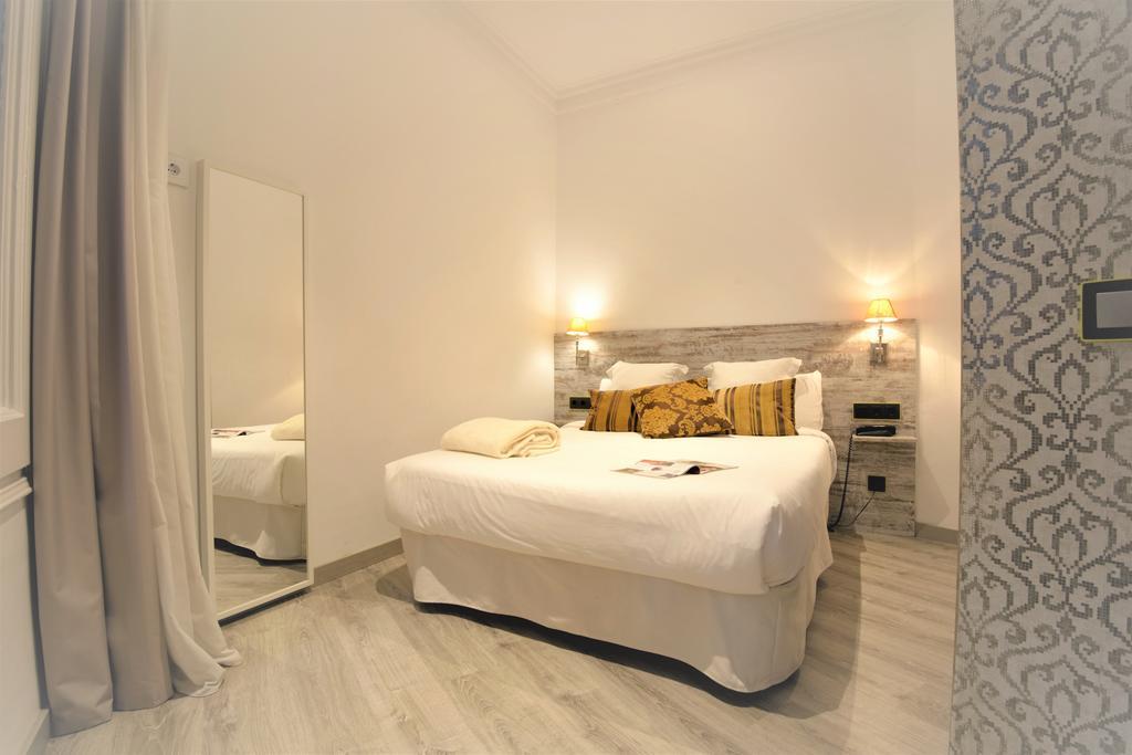 One-Bedroom Apartment Terrace