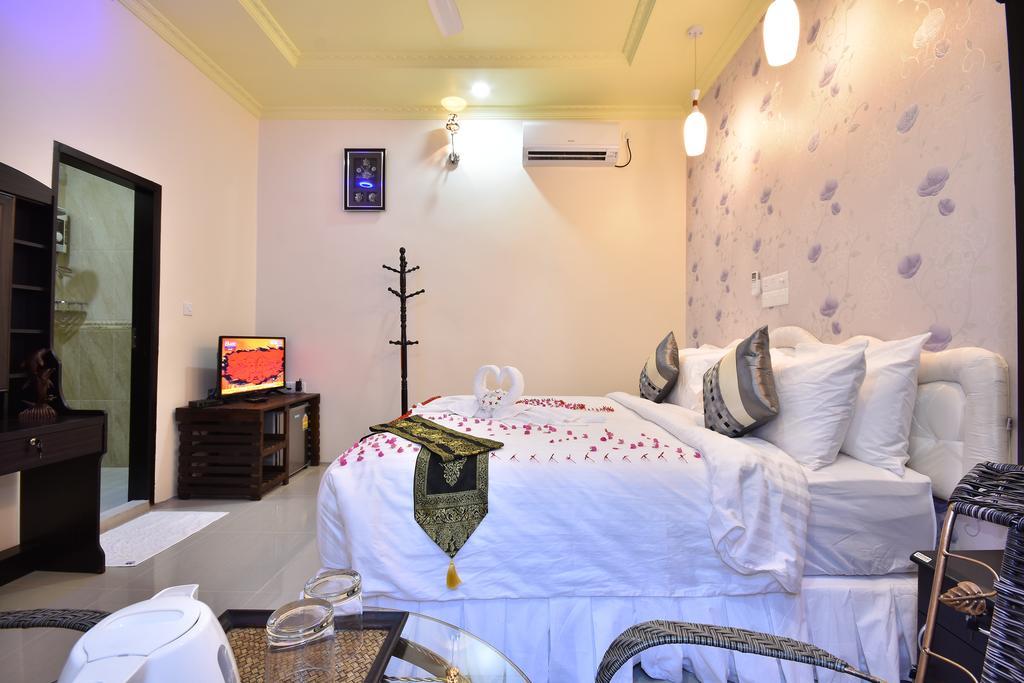 Deluxe Double or Twin Room,371822605:JPEG