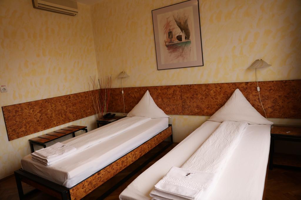 Standard Twin Room,1346020637:JPEG