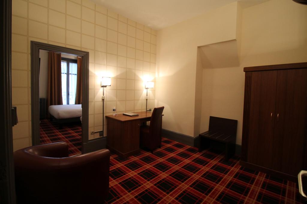 Triple Room,381946735:JPEG