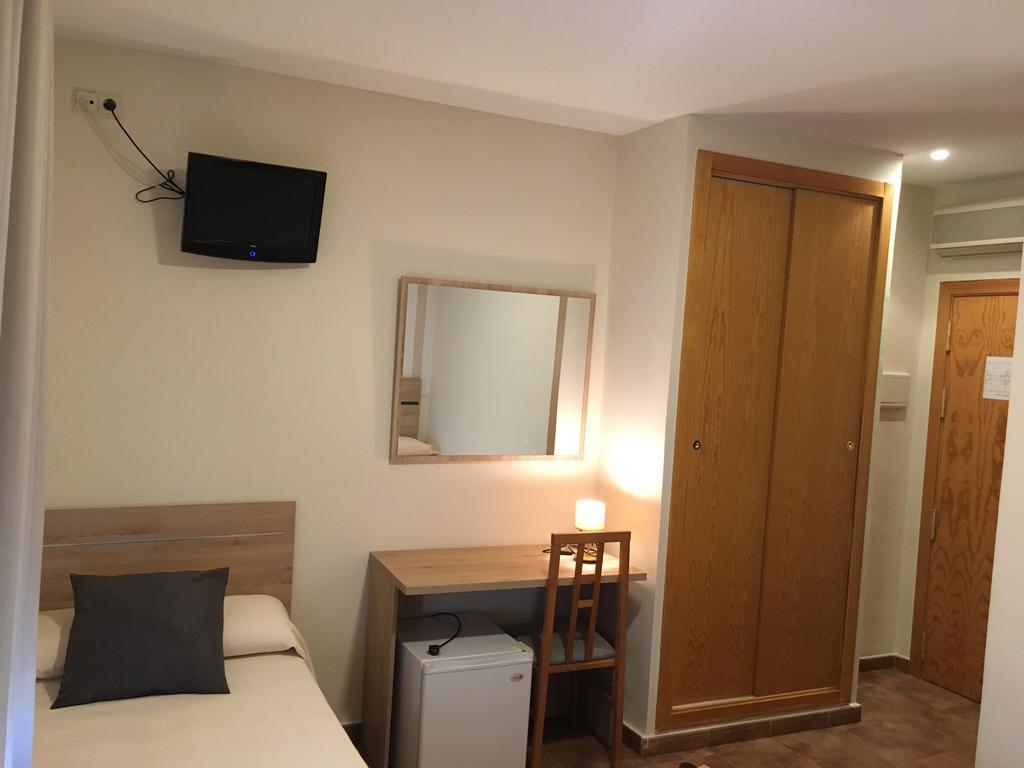 Quadruple Room,379318762:JPEG