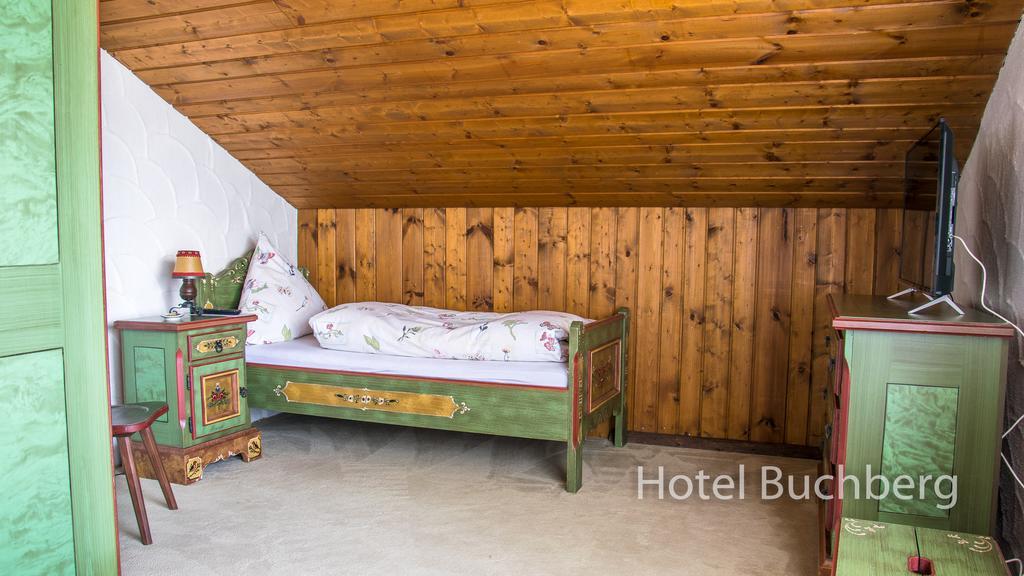 Single Room,398616018:JPEG