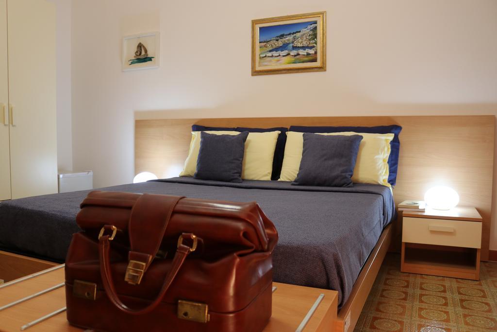 Double Room Extra Bed,411594093:JPEG