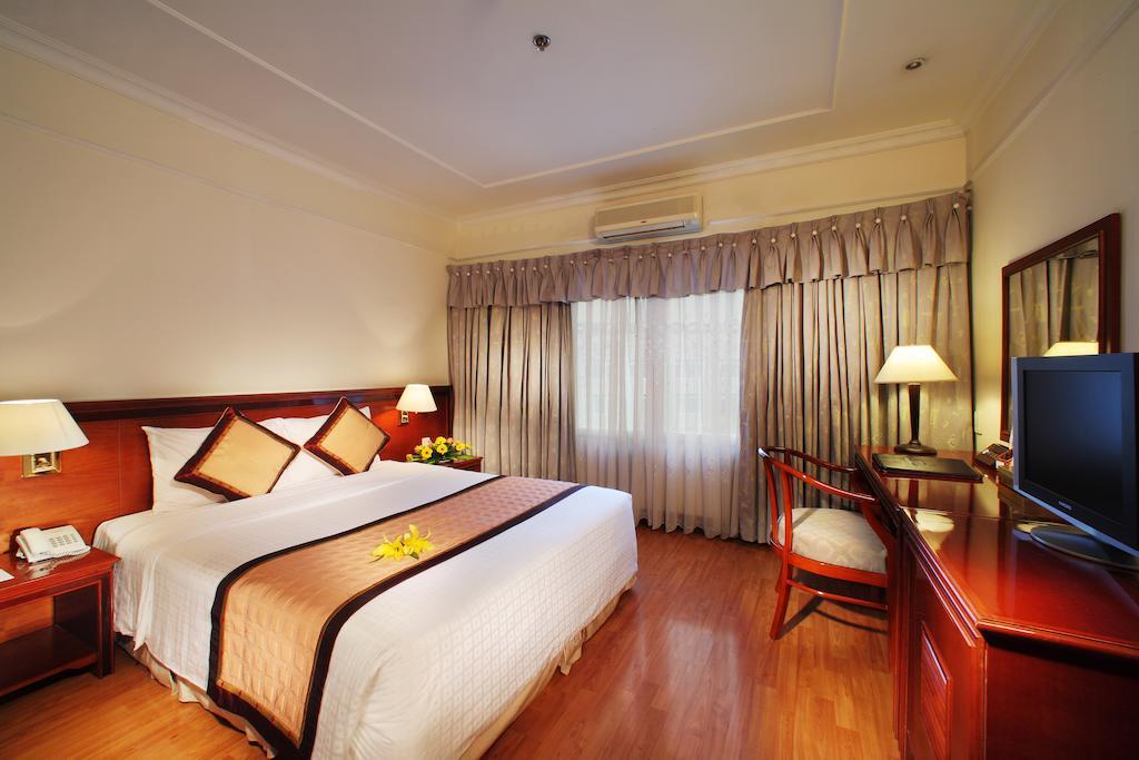 Superior Room,1584397890:JPEG
