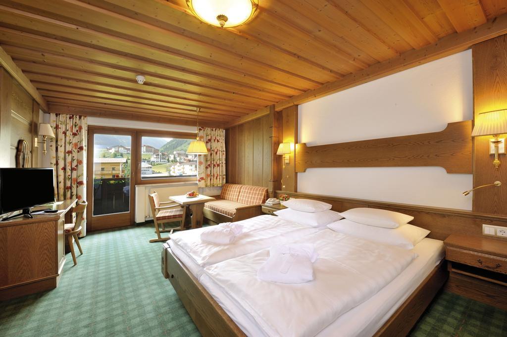Double Room Balcony,742510594:JPEG