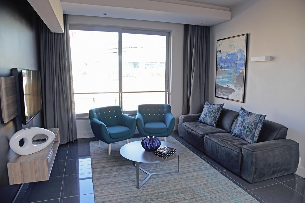 One-Bedroom Apartment,437658264:JPEG