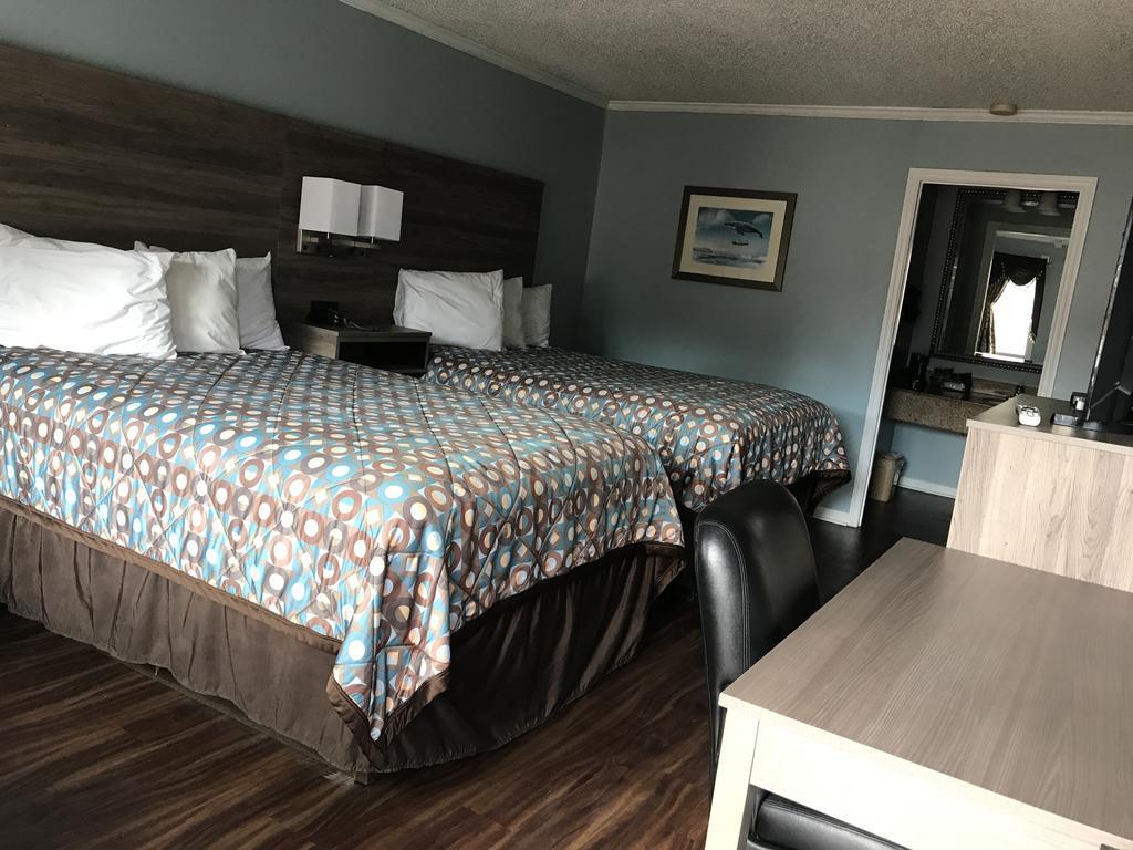 Double Room with Two Double Beds,439125948:JPEG