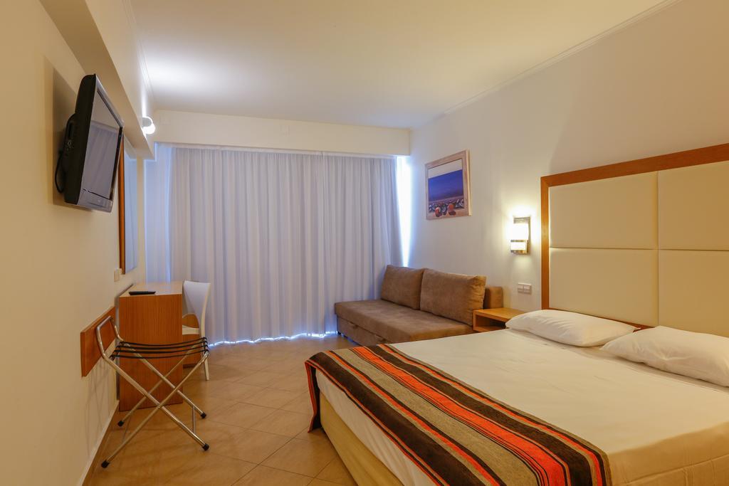 Double Room,443898903:JPEG