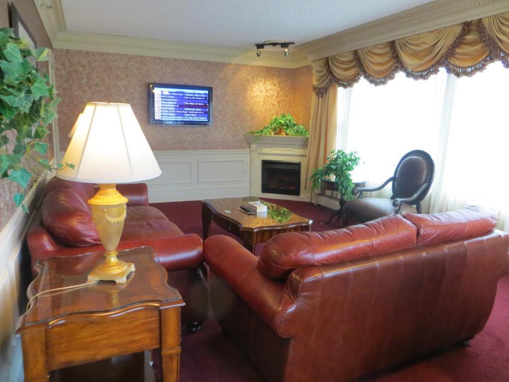 Executive One-Bedroom Suite