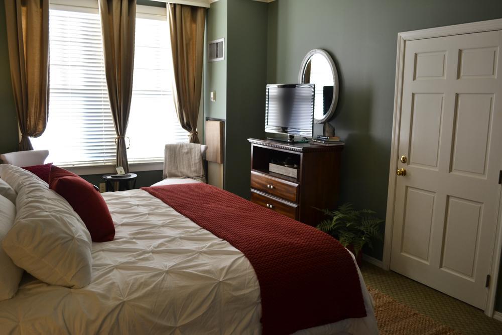 Queen Suite
