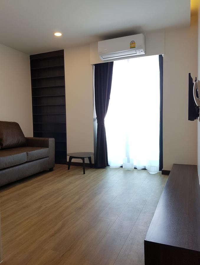 Executive Suite Double Bed,822332654:JPEG