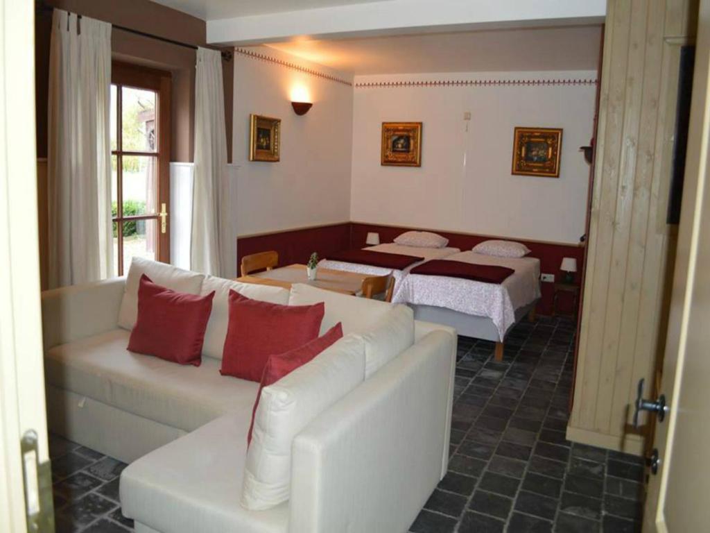 King Room with Hot Tub,50848042:JPEG