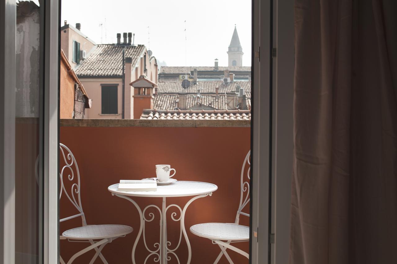 Double Room Balcony,511457091:JPEG