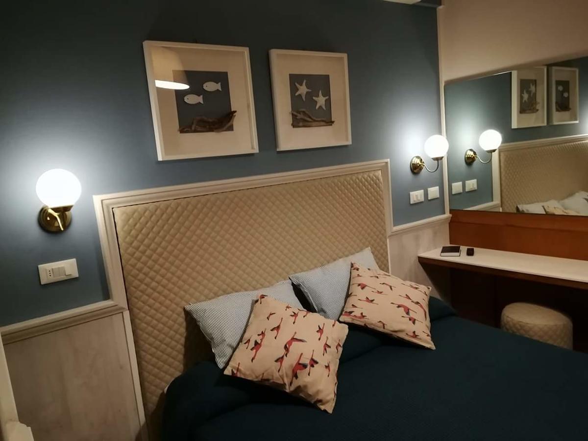 Double or Twin Room,631041768:JPEG