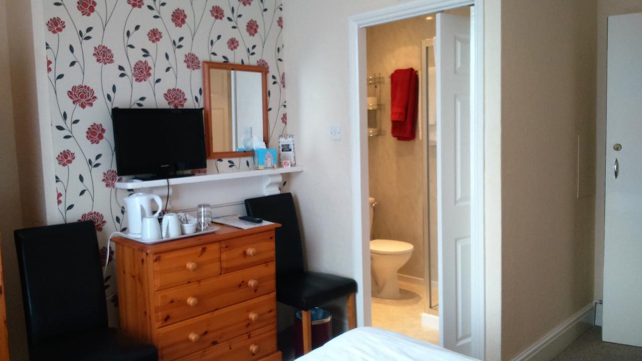 Standard Double Room,526113255:JPEG