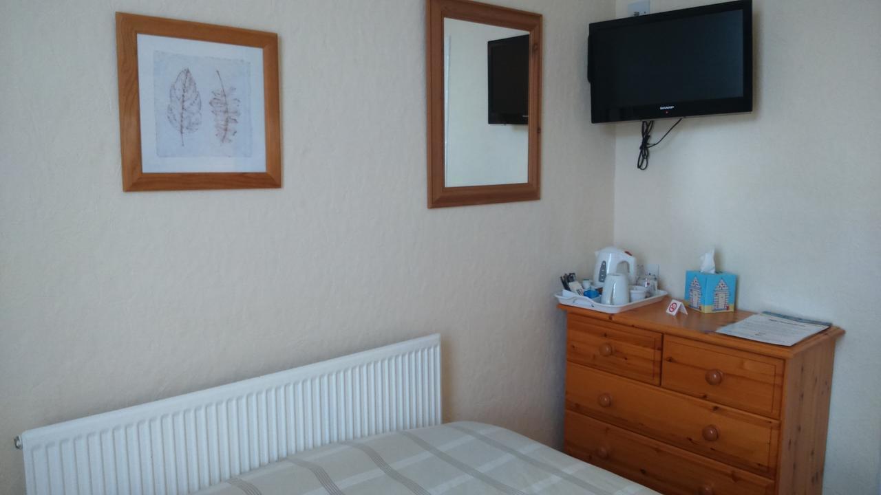 Single Room with Private Bathroom