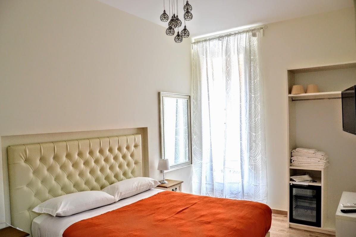 Habitación Triple con vistas a la ciudad