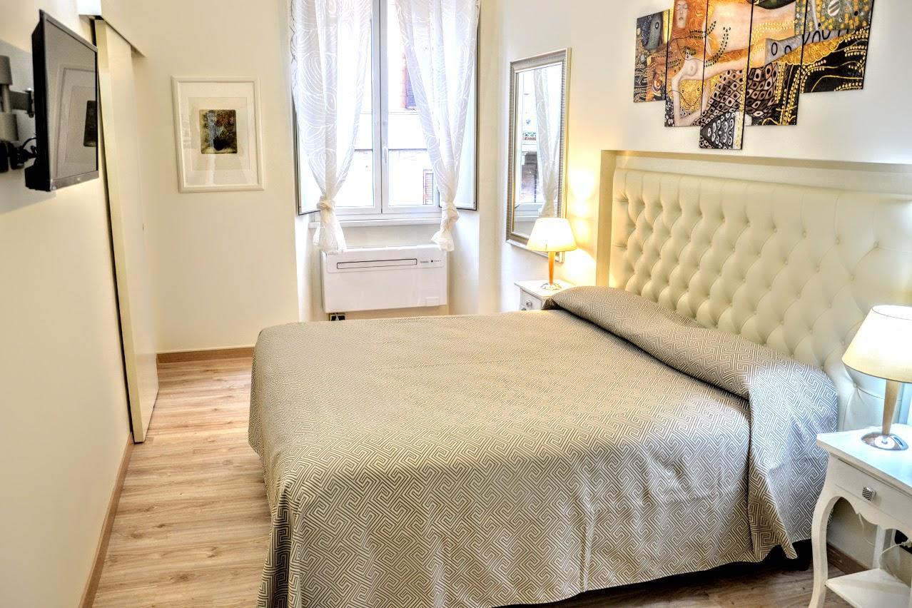 Deluxe Double or Twin Room with City View,526640964:JPEG