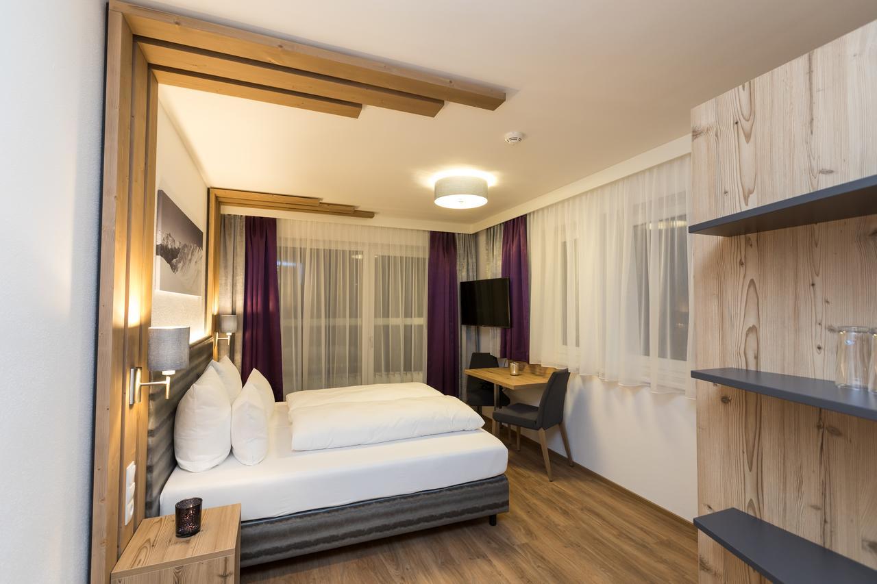 Double Room Balcony,534614739:JPEG