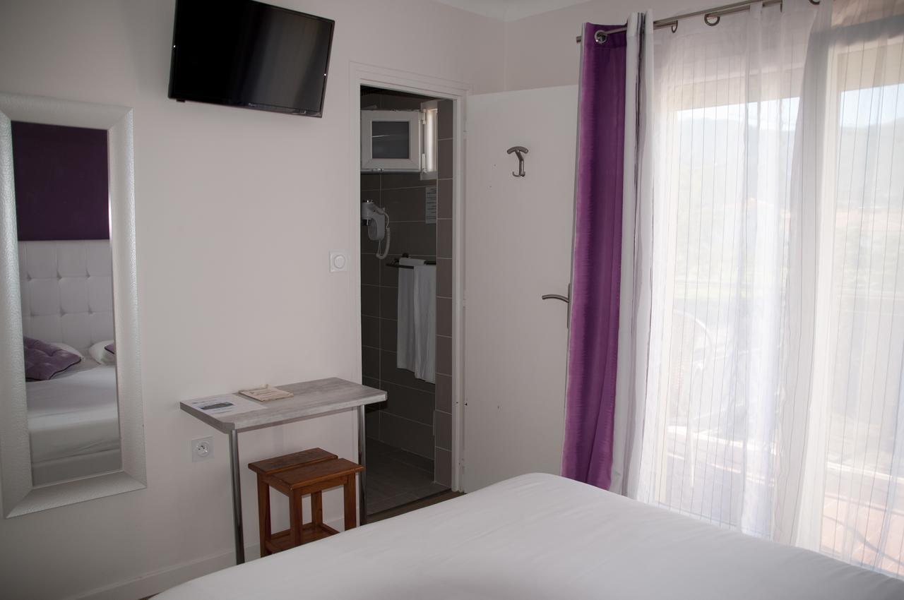 Doppelzimmer mit Balkon