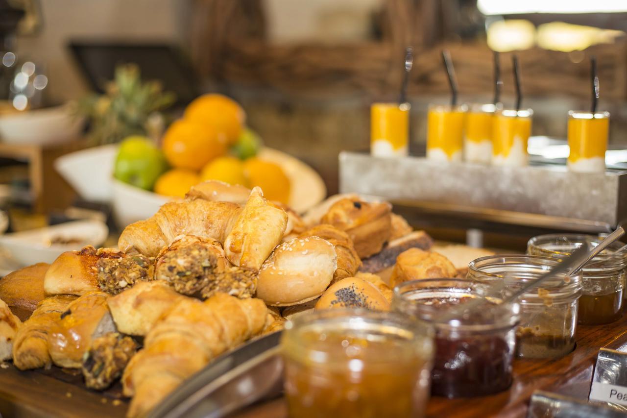 Club Room,544432575:JPEG